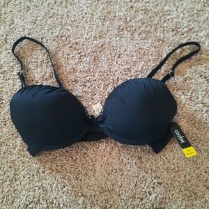 NWT Coobie 34 B Bra..  Padded Underwire, removable straps.